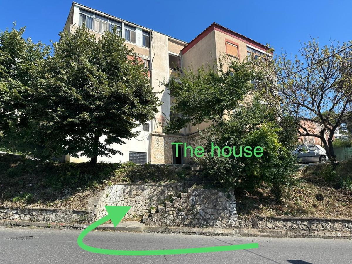 Hoxha House Krujë Exterior foto